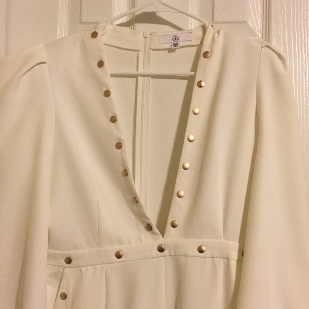 Misguided deep plunge white jumpsuit - Picture 3 of 5